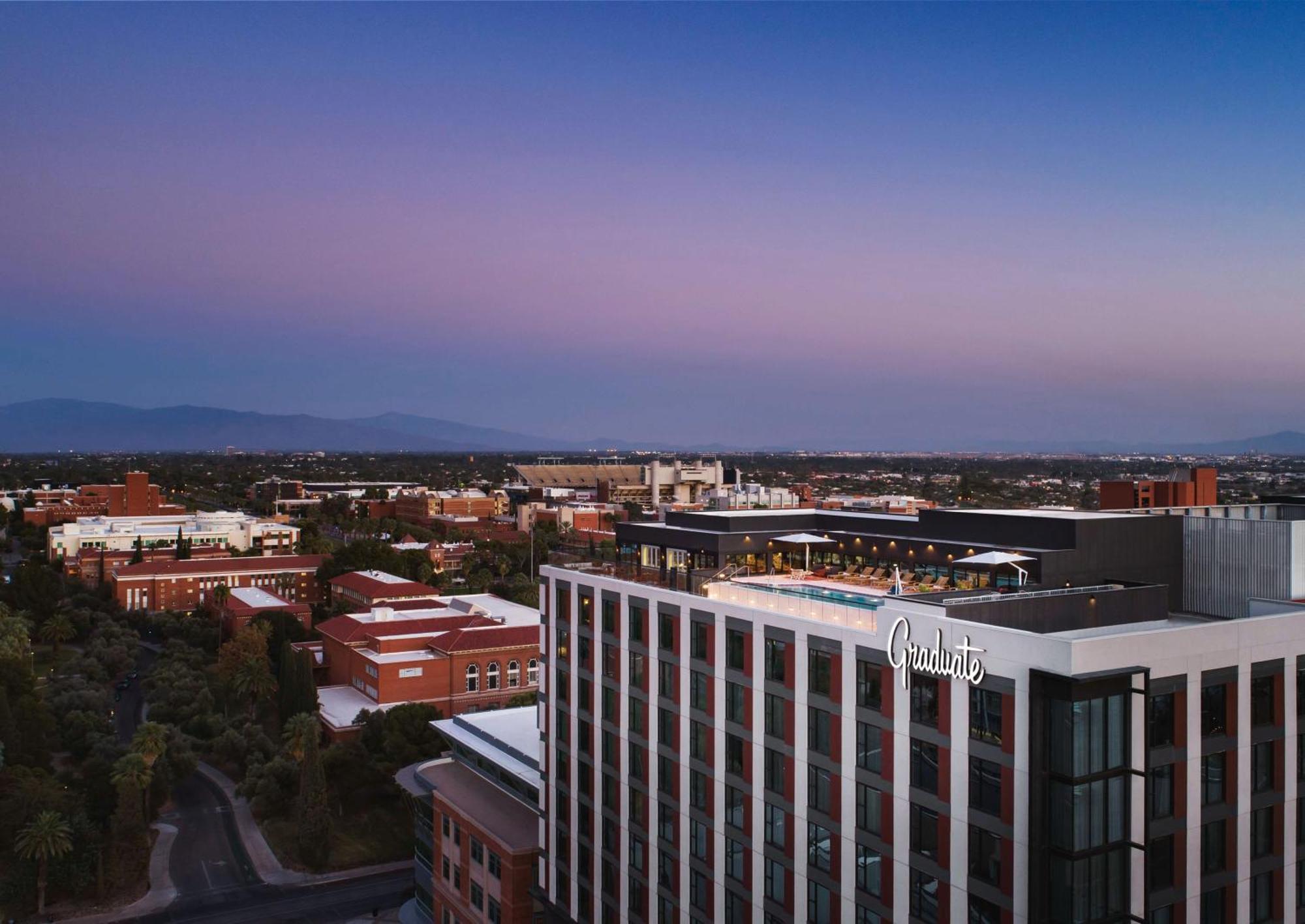Graduate By Hilton Tucson Hotel Екстериор снимка