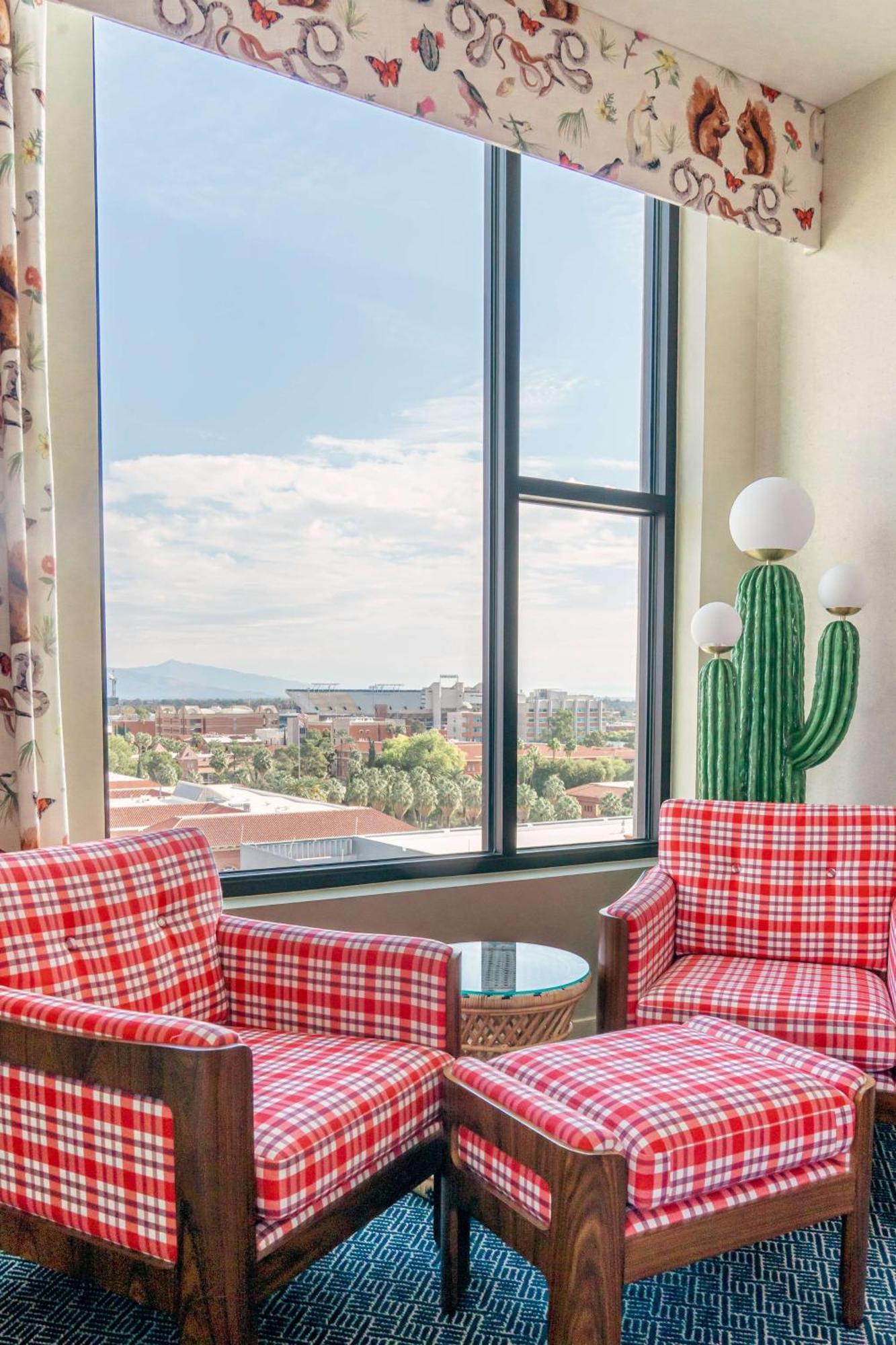 Graduate By Hilton Tucson Hotel Екстериор снимка